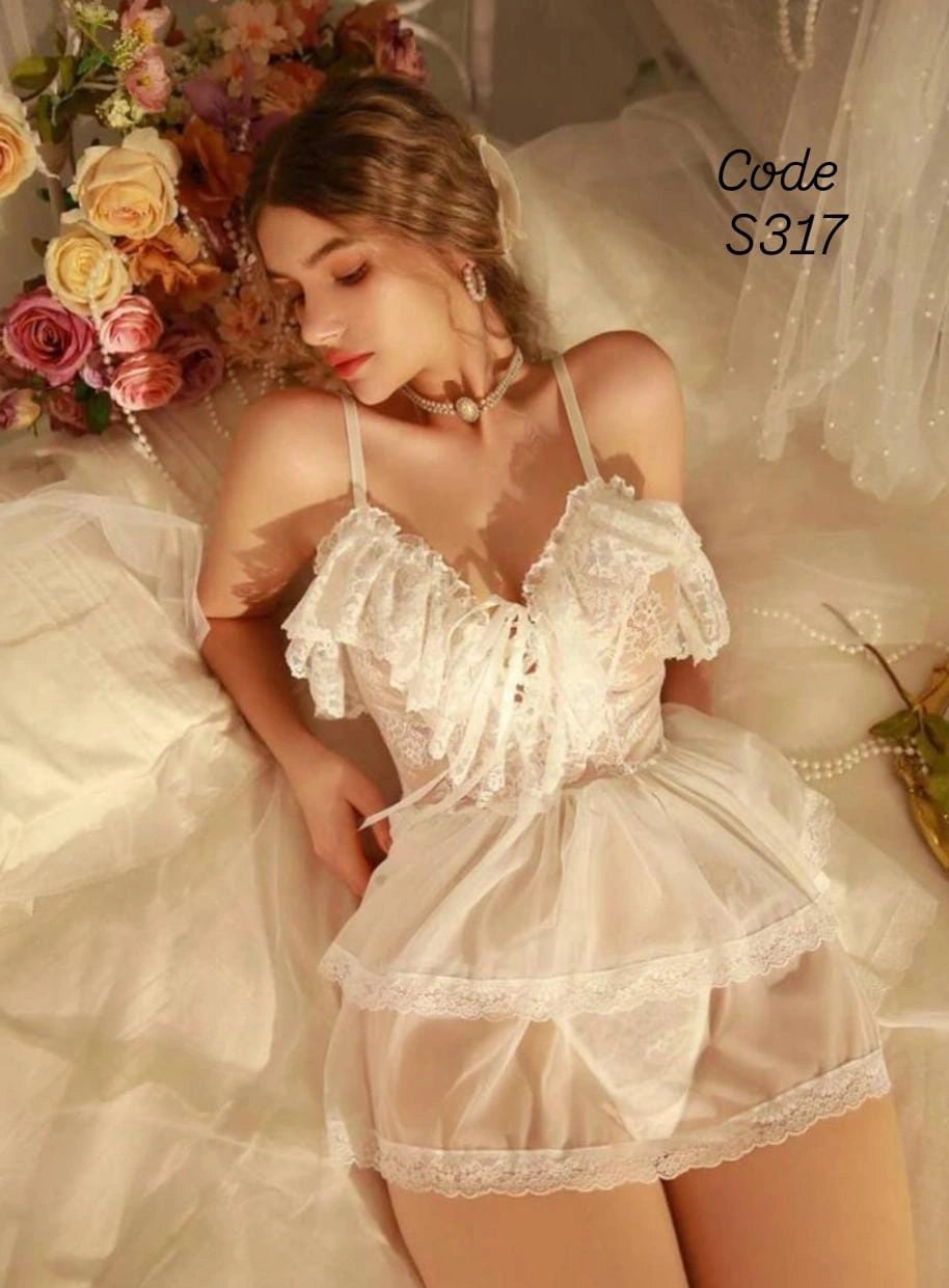 Tulle Lingerie
.