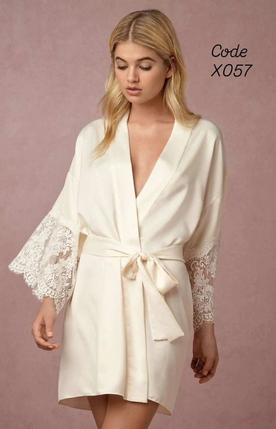 Elegant satin and lace set